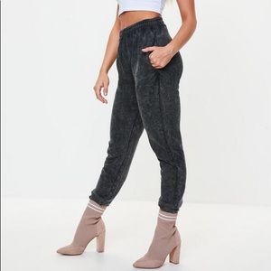 EUC MISSGUIDED GRAY ACID WASH SLIM JOGGERS M